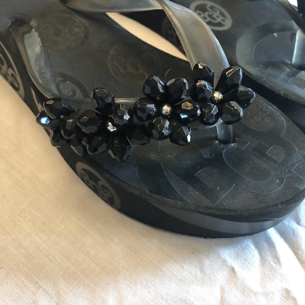 BCBG Black Sandals Size 8 - Picture 2 of 7